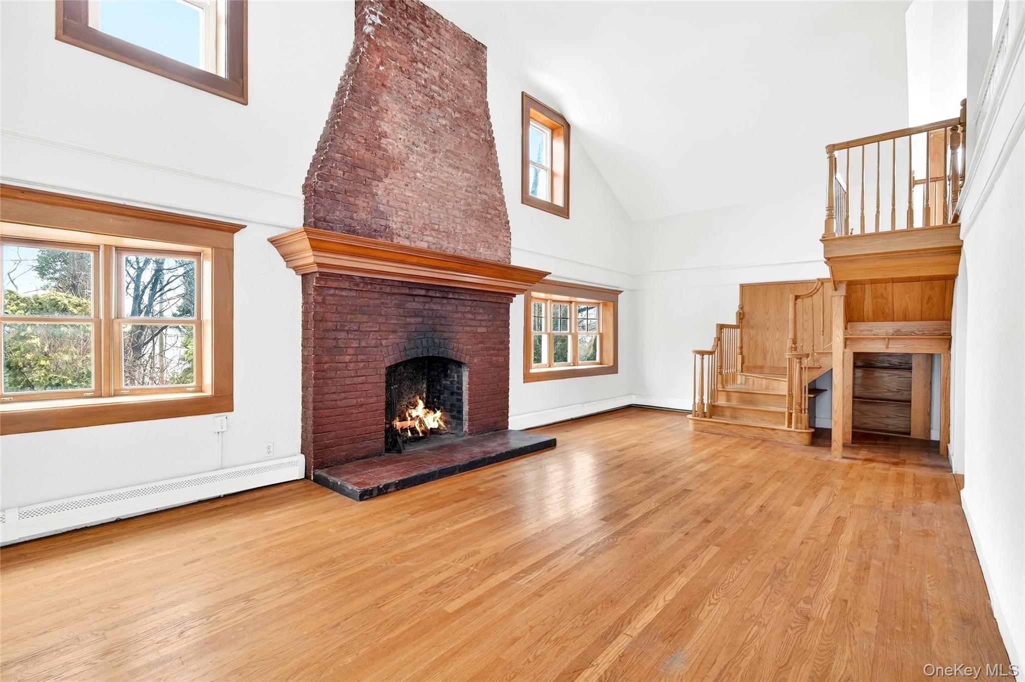 #2 photo, 24 Old Knollwood Road, White Plains , NY 10607