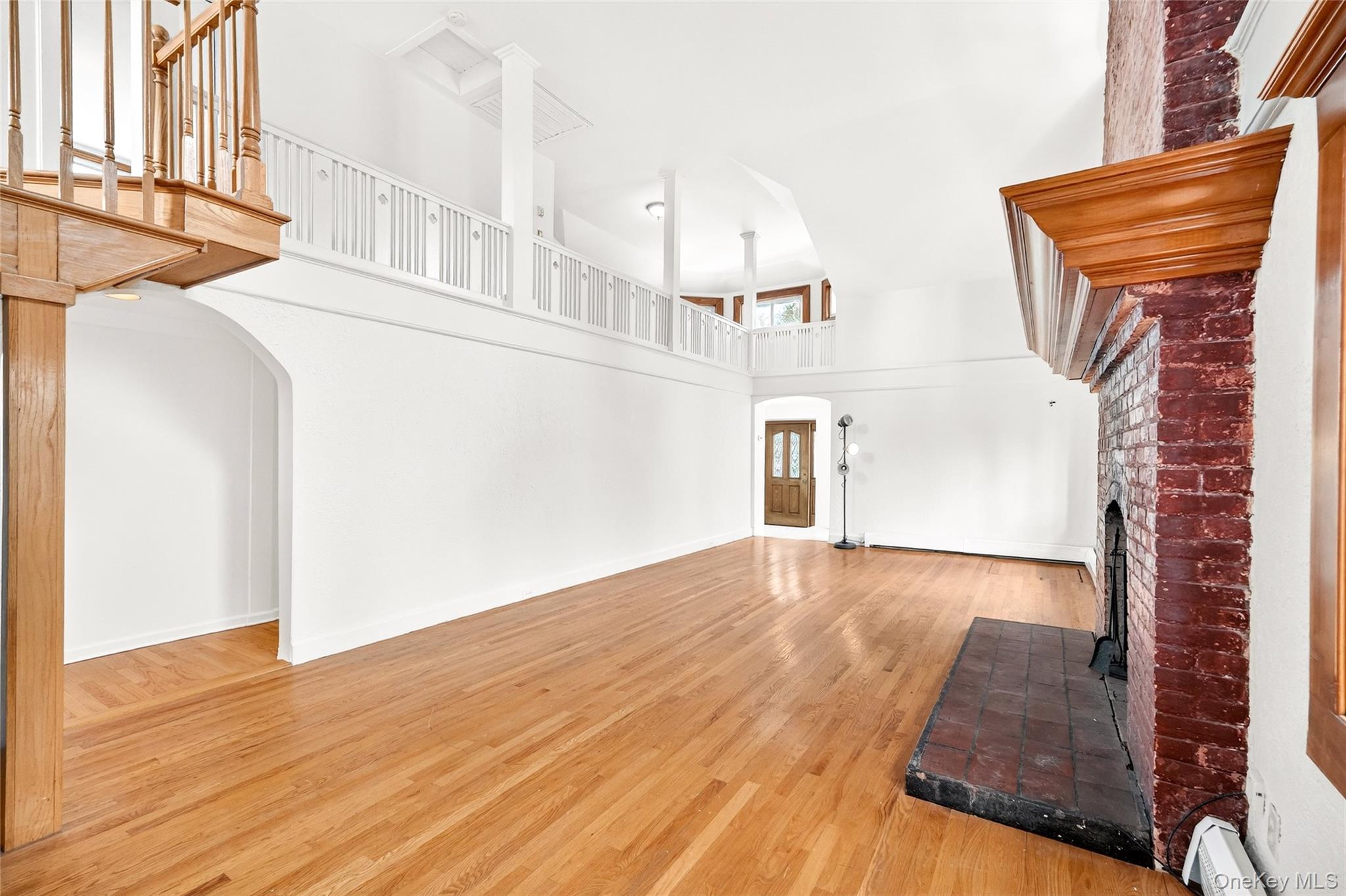 #4 photo, 24 Old Knollwood Road, White Plains , NY 10607