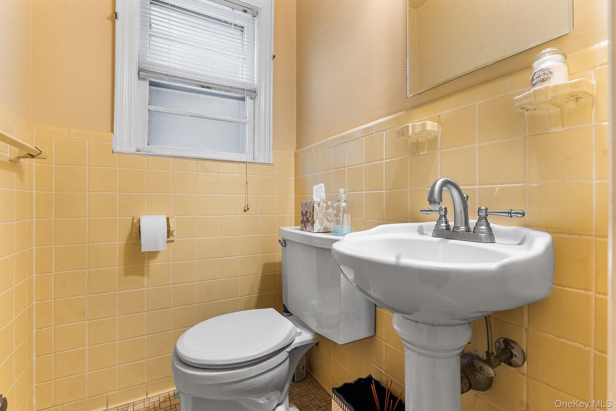 #14 photo, 290 Park Hill Avenue, Yonkers , NY 10705