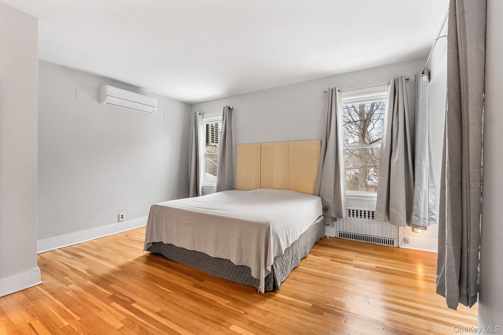 #19 photo, 290 Park Hill Avenue, Yonkers , NY 10705