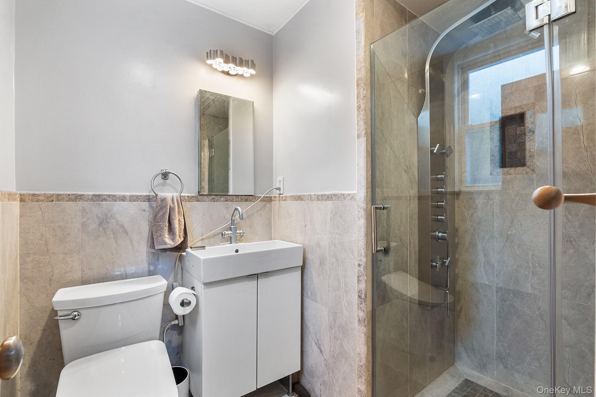 #20 photo, 290 Park Hill Avenue, Yonkers , NY 10705