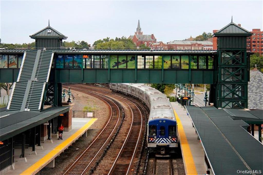 #5 photo, 18 Rivers Edge Drive, Tarrytown , NY 10591