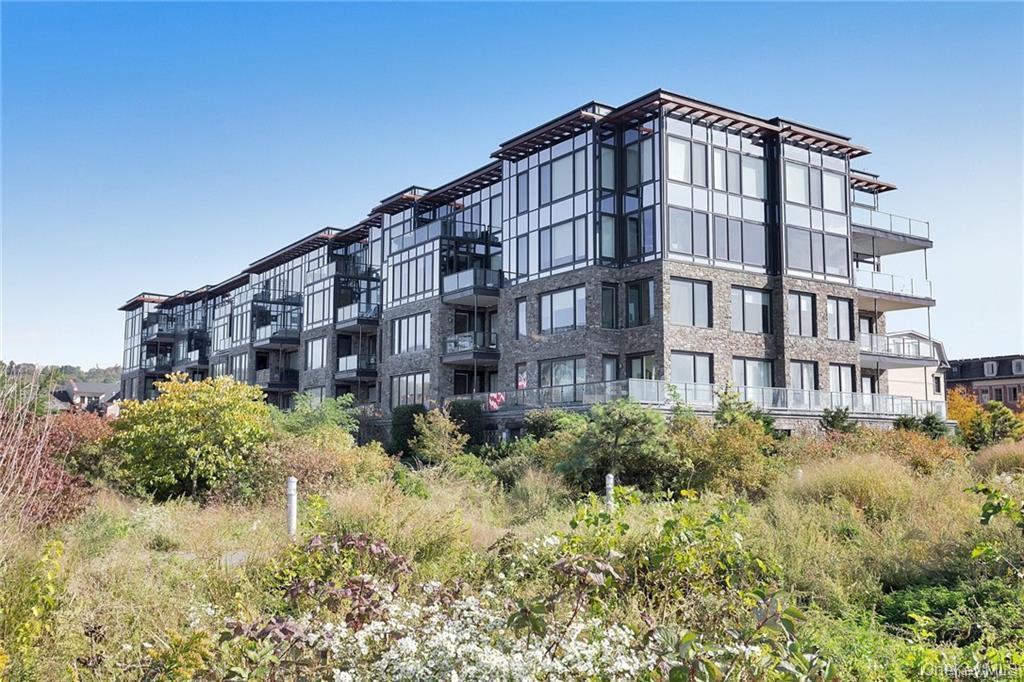 #7 photo, 18 Rivers Edge Drive, Tarrytown , NY 10591