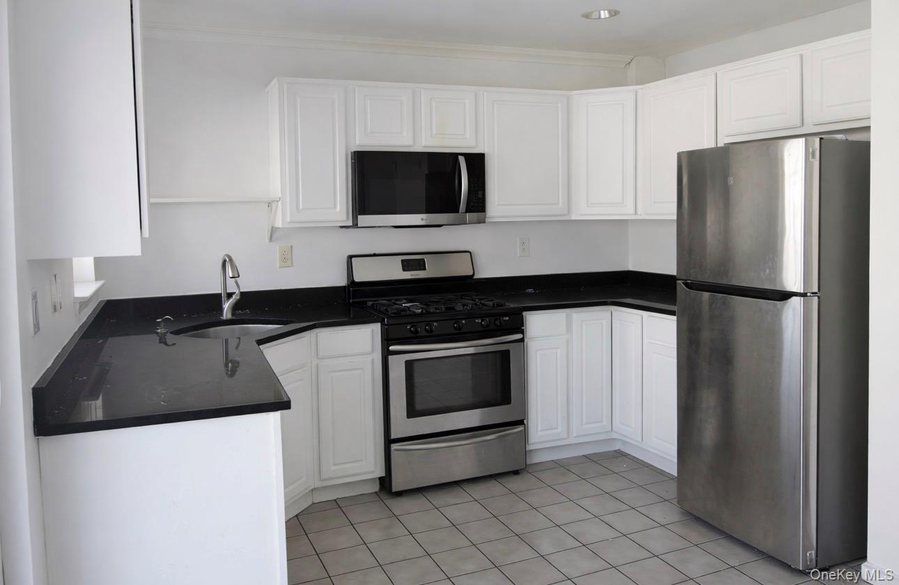 #6 photo, 54 Crystal Hill Drive, Pomona , NY 10970