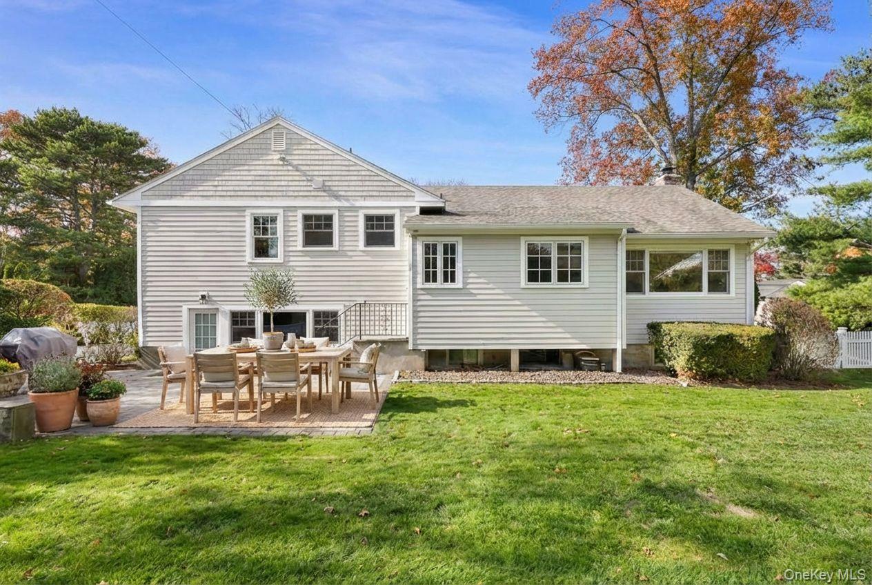 #2 photo, 15 Elm Hill Drive, Rye Brook , NY 10573