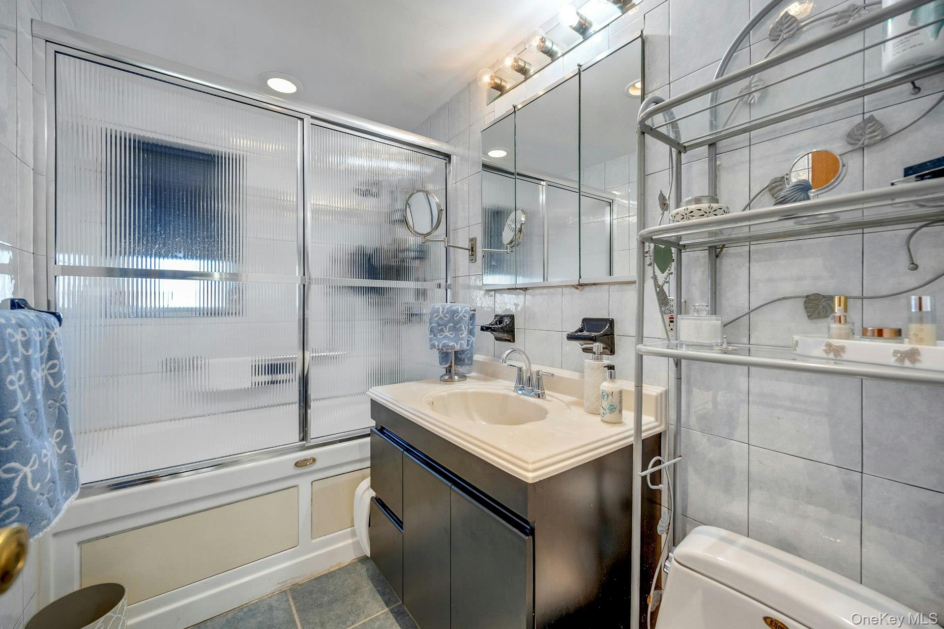 #15 photo, 156 Revere Avenue, Bronx , NY 10465