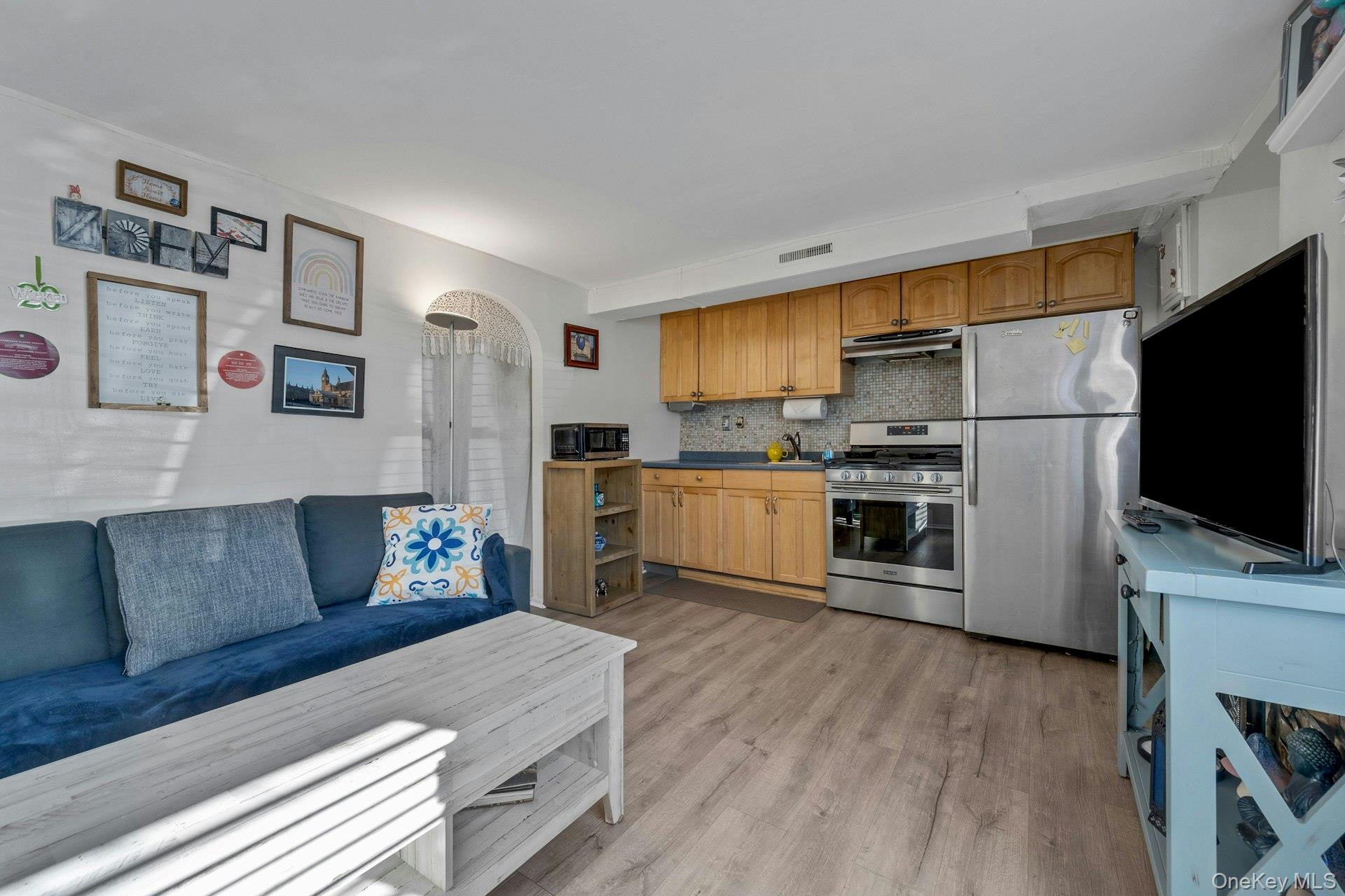 #16 photo, 156 Revere Avenue, Bronx , NY 10465