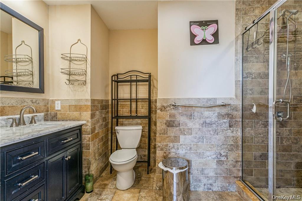 #17 photo, 39 Croydon Road, Yonkers , NY 10710