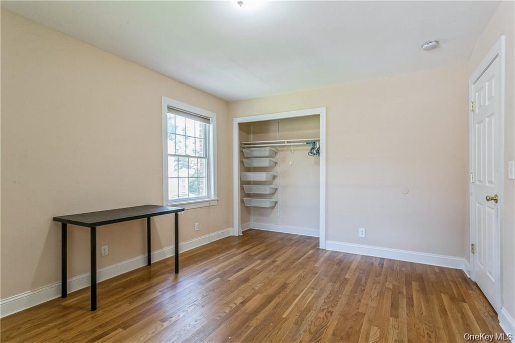 #20 photo, 39 Croydon Road, Yonkers , NY 10710