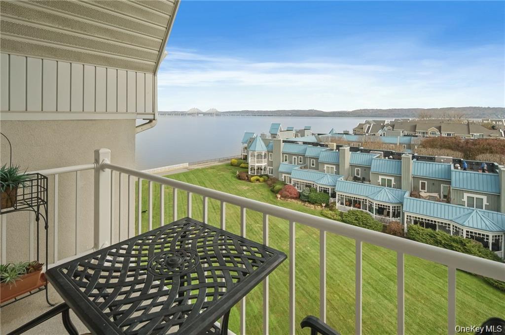 #18 photo, 512 Devries Court, Piermont , NY 10968