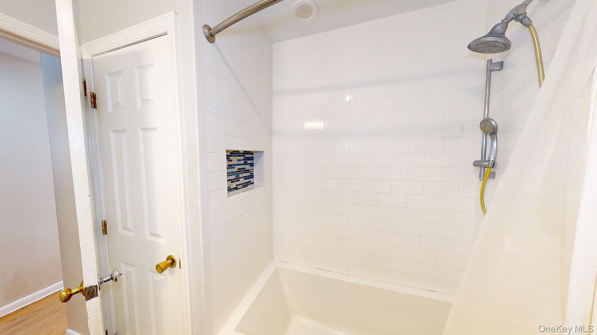 #20 photo, 58 Babcock Lane, Tappan , NY 10983