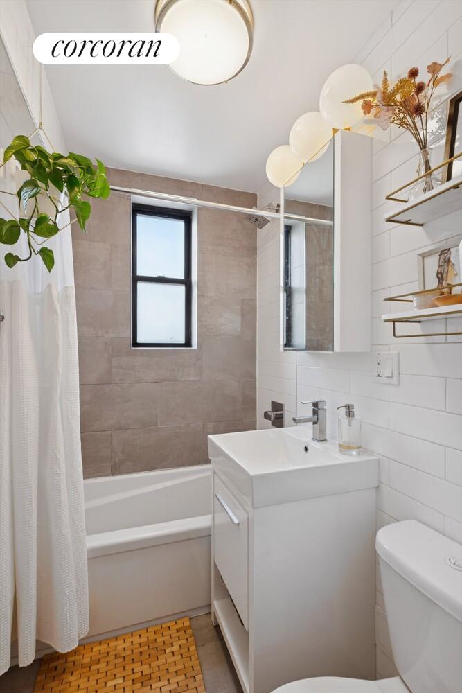 #6 photo, 441 CONVENT Avenue, ম্যানহাটন Hamilton Heights , NY 10031