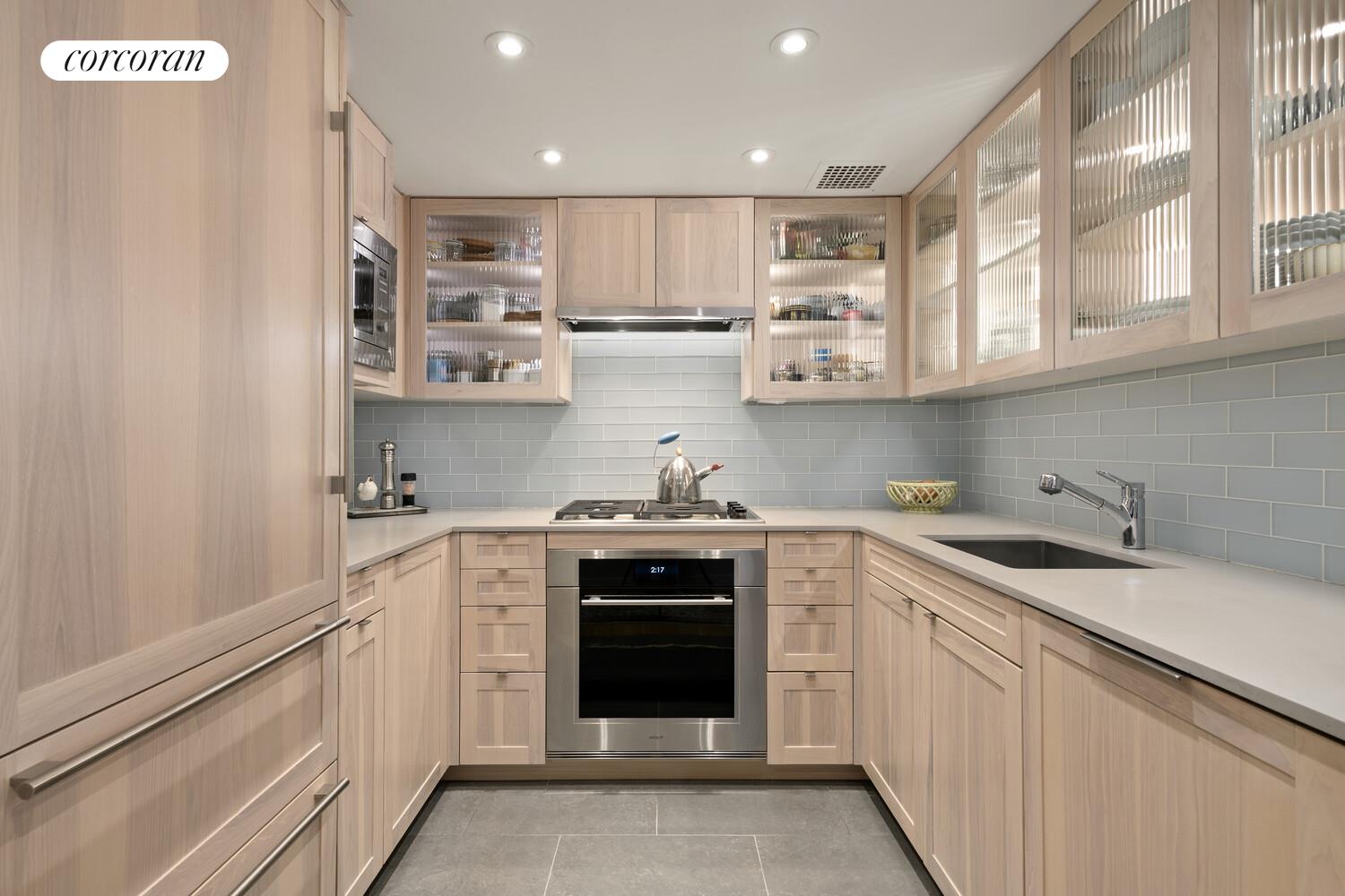 #9 photo, 250 MERCER Street, Greenwich Village , NY 10012