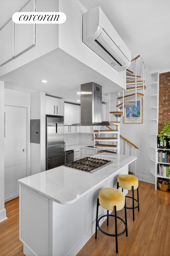 #11 photo, 341 W 87TH Street, Манхэттен ‖ Upper West Side , NY 10024