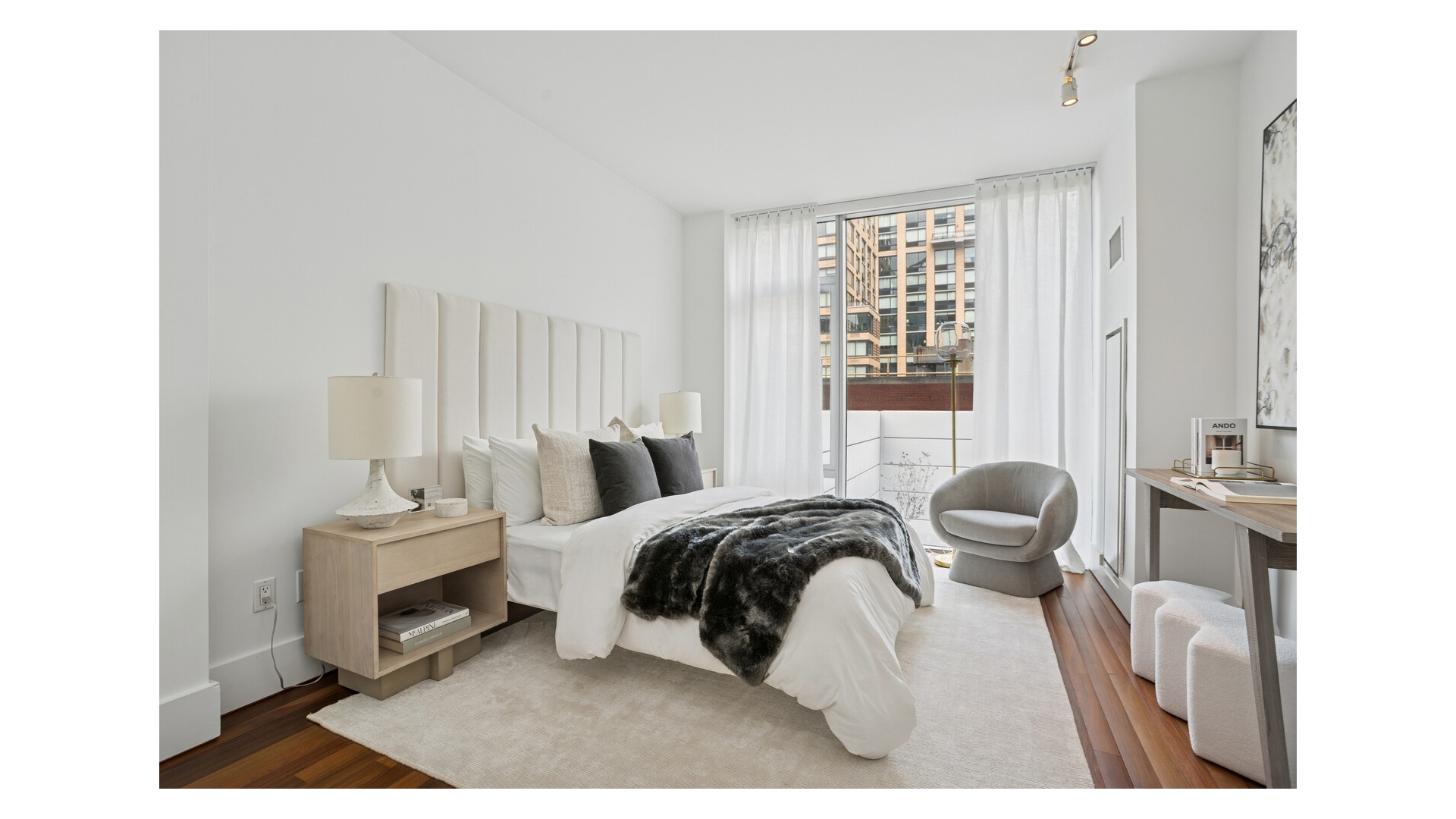 #7 photo, 163 W 18TH Street, Chelsea , NY 10011