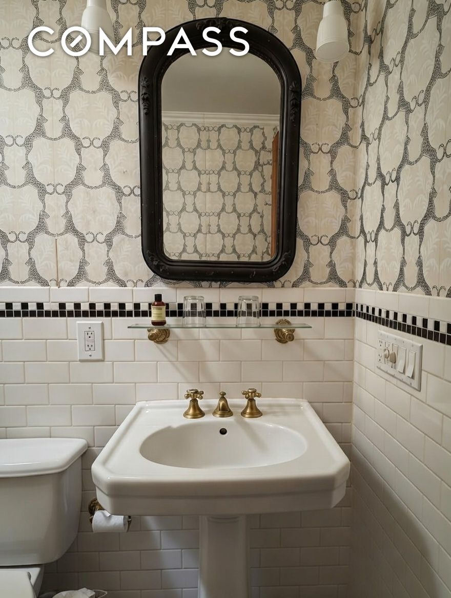 #7 photo, New York City, 맨해튼 Gramercy Park , NY 10003