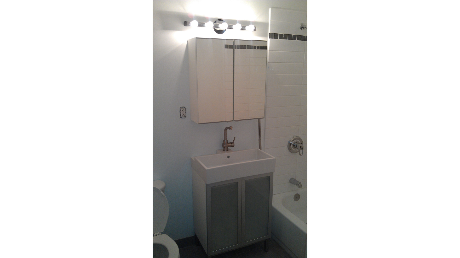 #5 photo, 411 E 85TH Street, מנהטן Yorkville , NY 10028