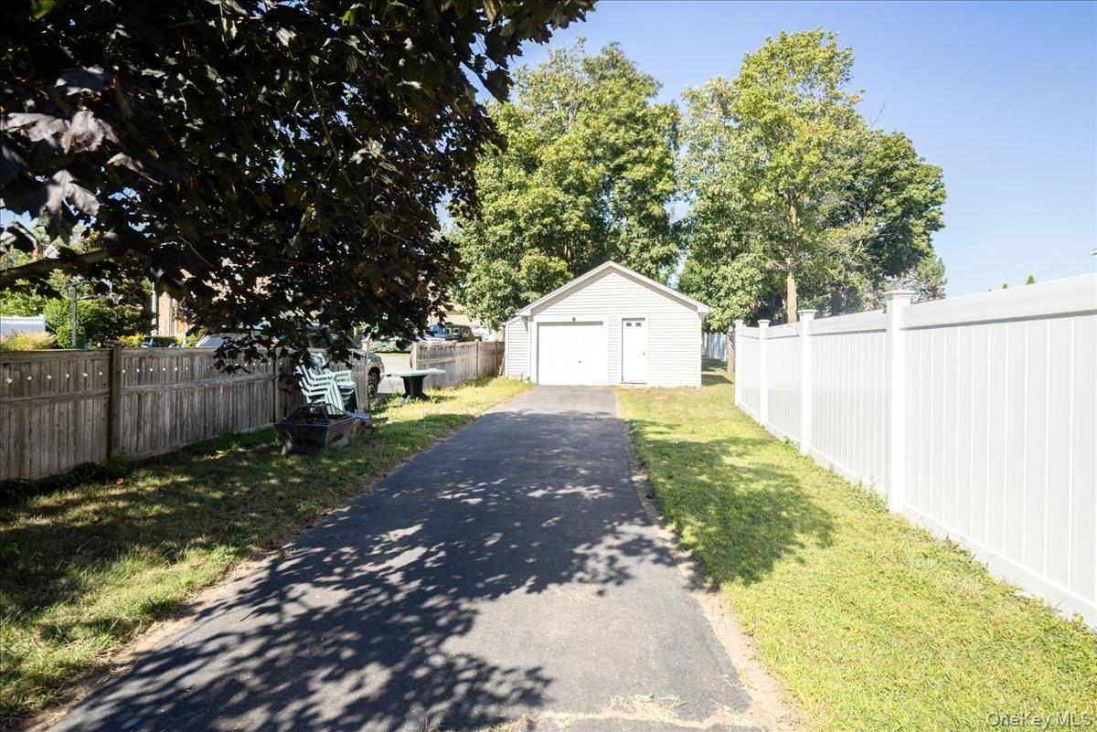 #20 photo, 404 Silver Lane, Нассау ‖ Oceanside , NY 11572