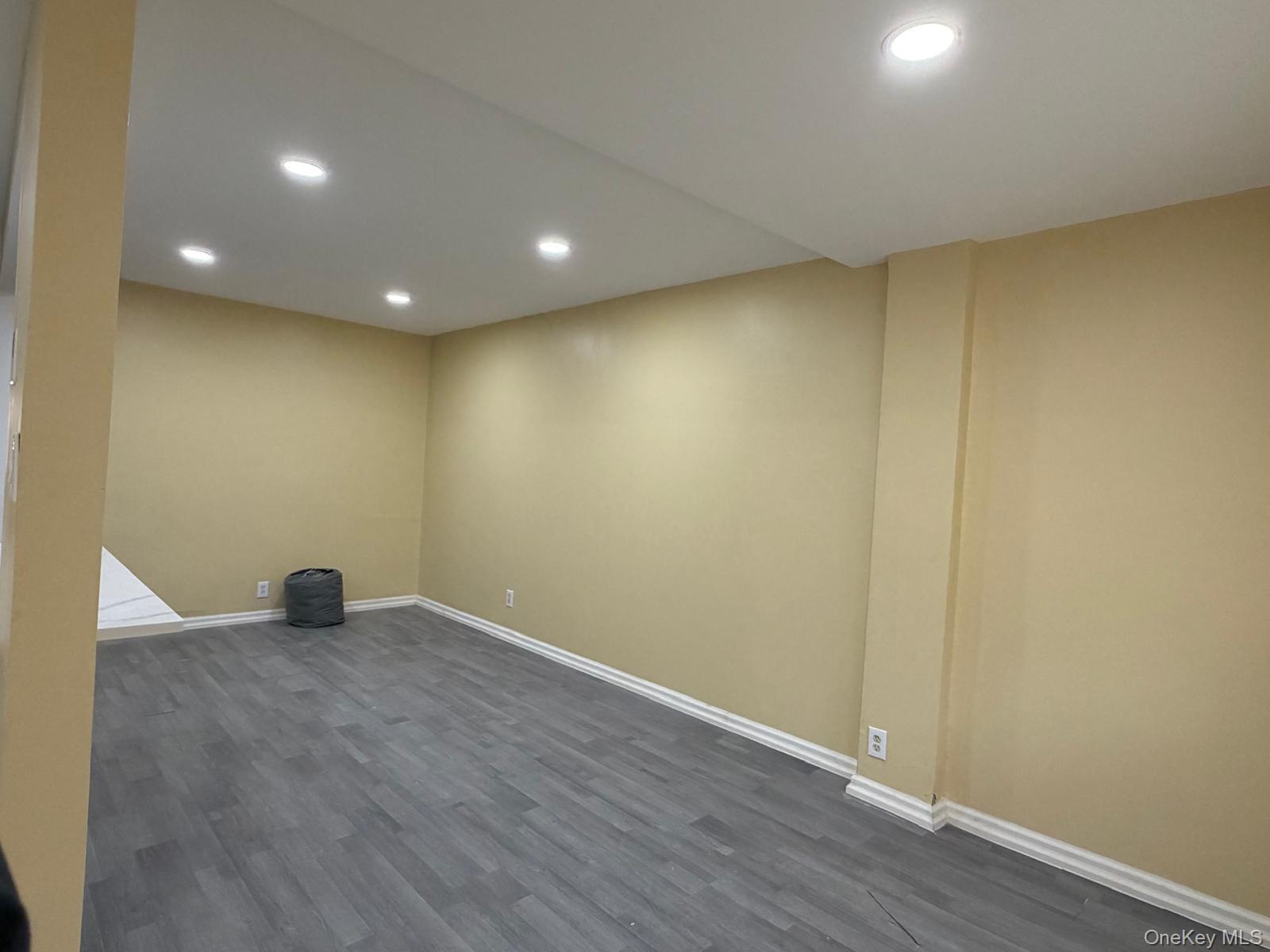 #4 photo, 924 E 106th Street, Brooklyn , NY 11236