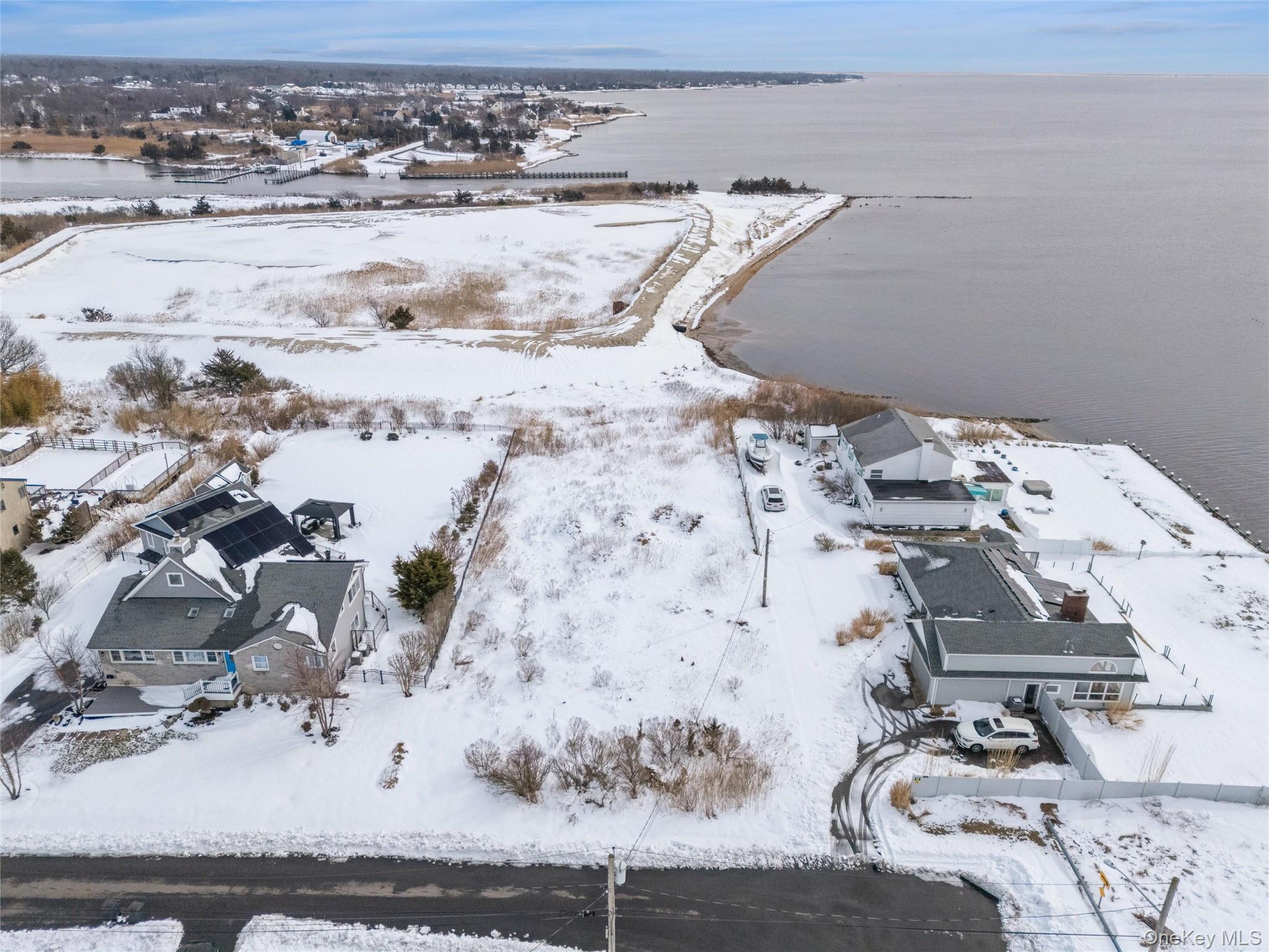 #4 photo, 499 Grove Avenue, Patchogue , NY 11772