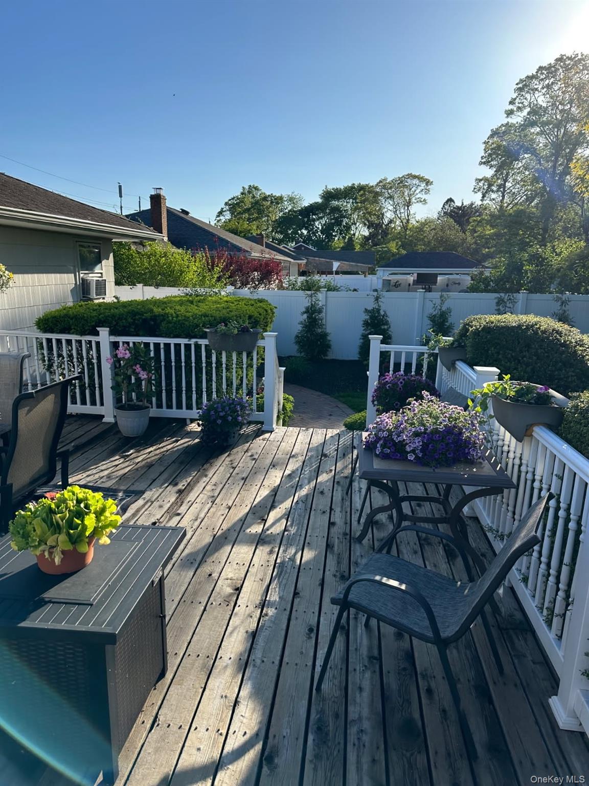 #19 photo, 119 Jefferson Street, East Islip , NY 11730