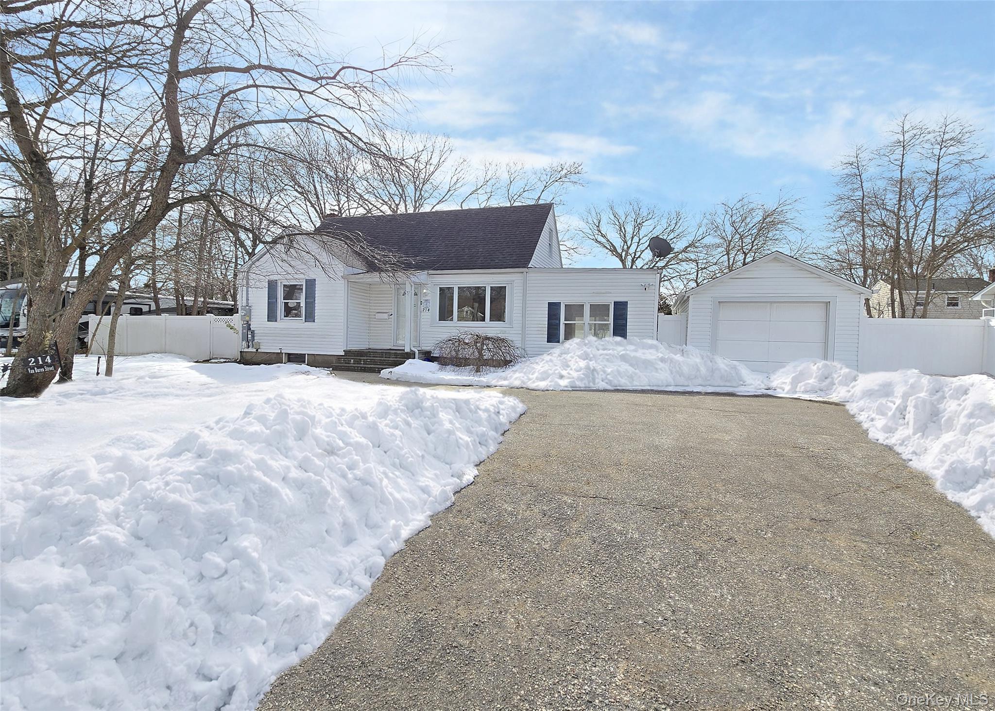 #1 photo, 214 Van Buren Street, West Babylon , NY 11704