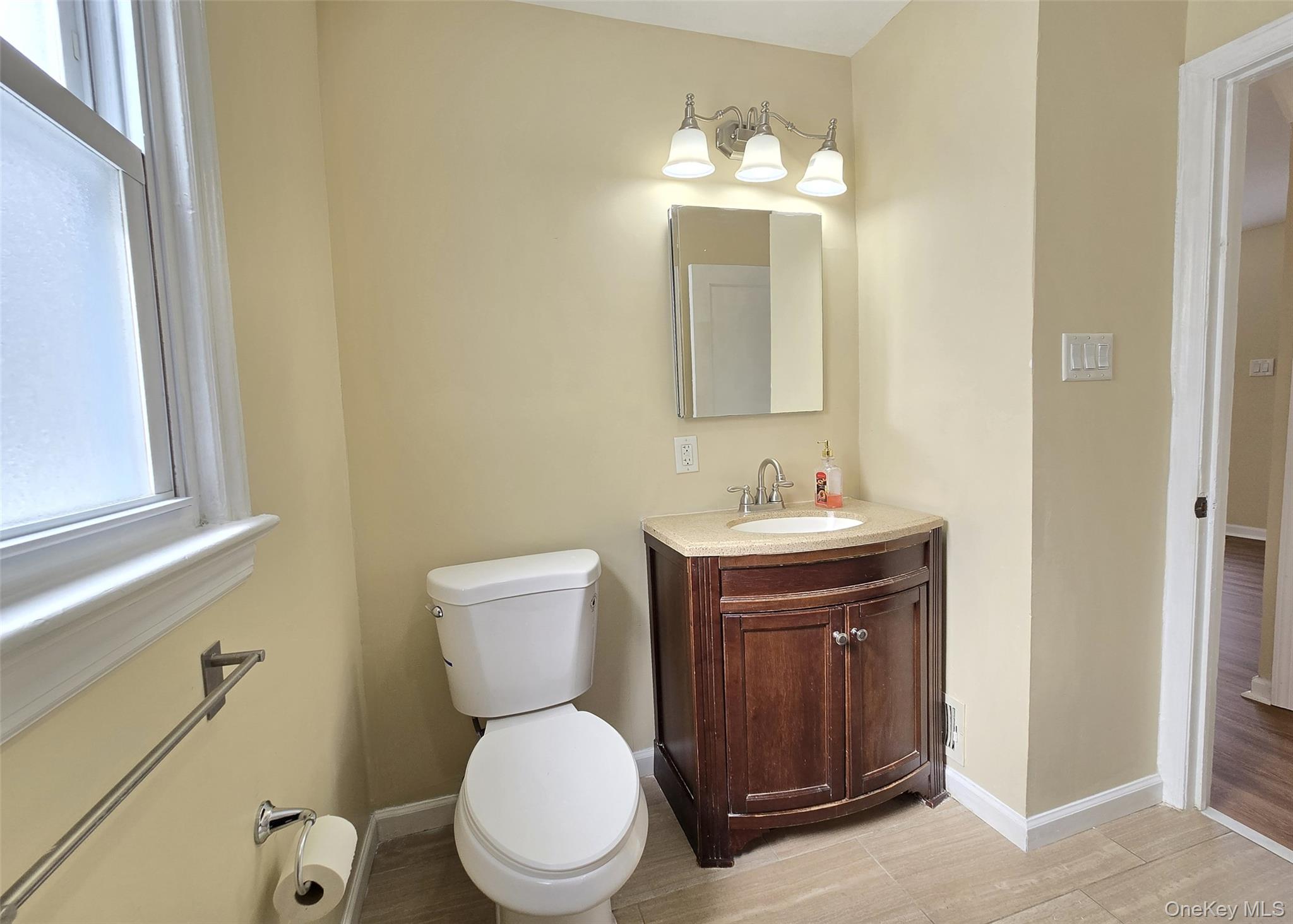 #10 photo, 214 Van Buren Street, West Babylon , NY 11704