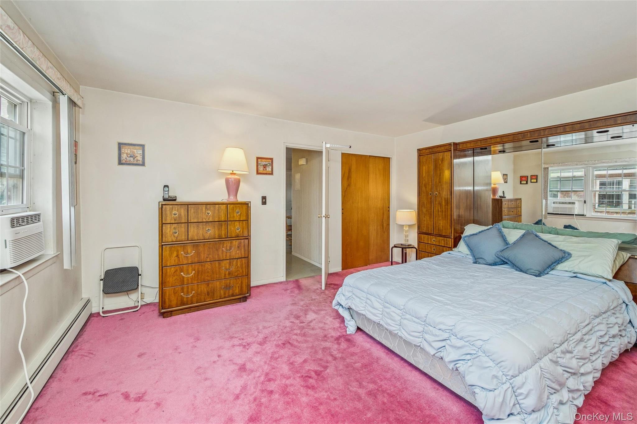 #13 photo, 2537 Jerusalem Avenue, מחוז נסאו North Bellmore , NY 11710