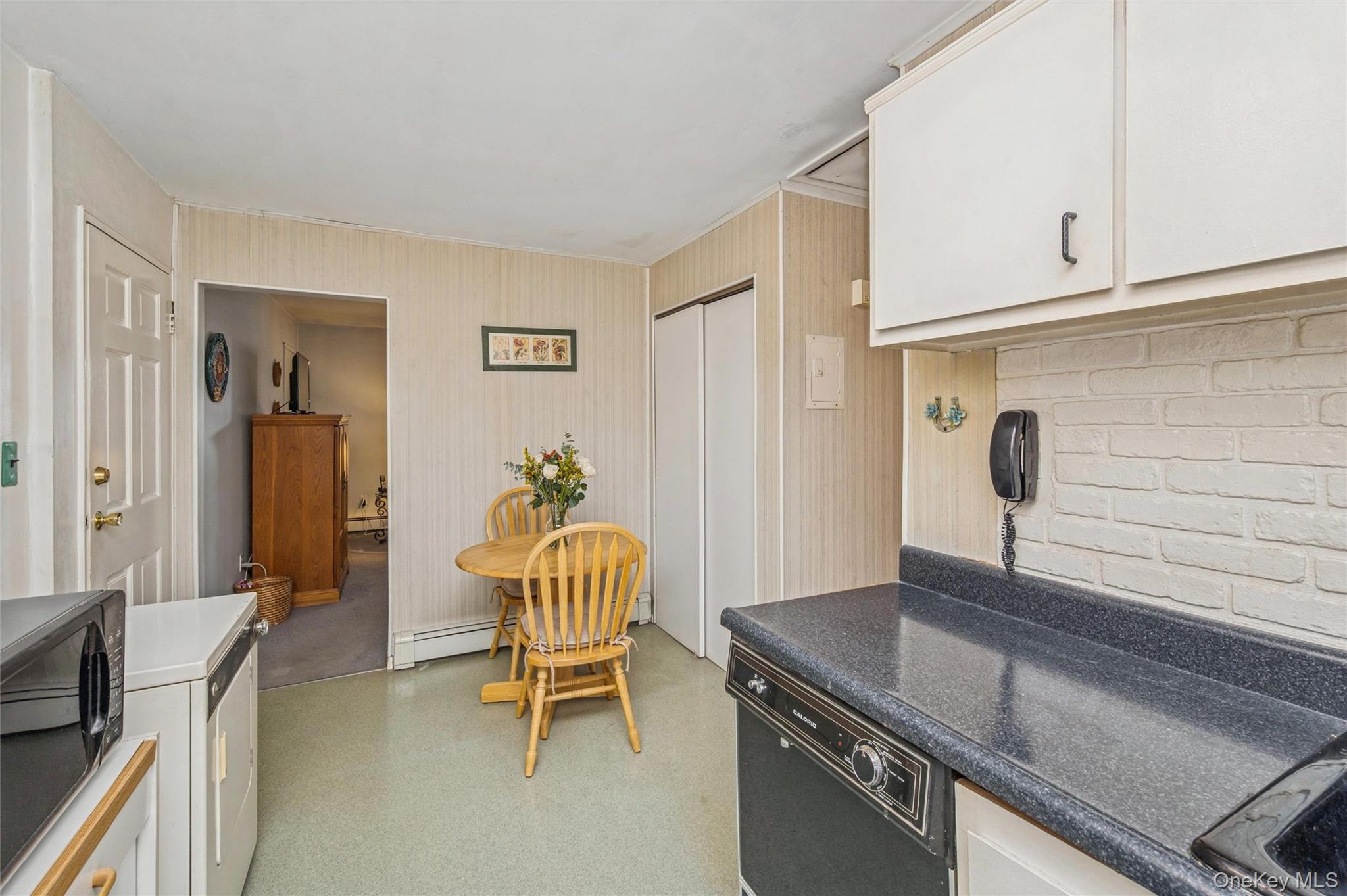 #4 photo, 2537 Jerusalem Avenue, מחוז נסאו North Bellmore , NY 11710