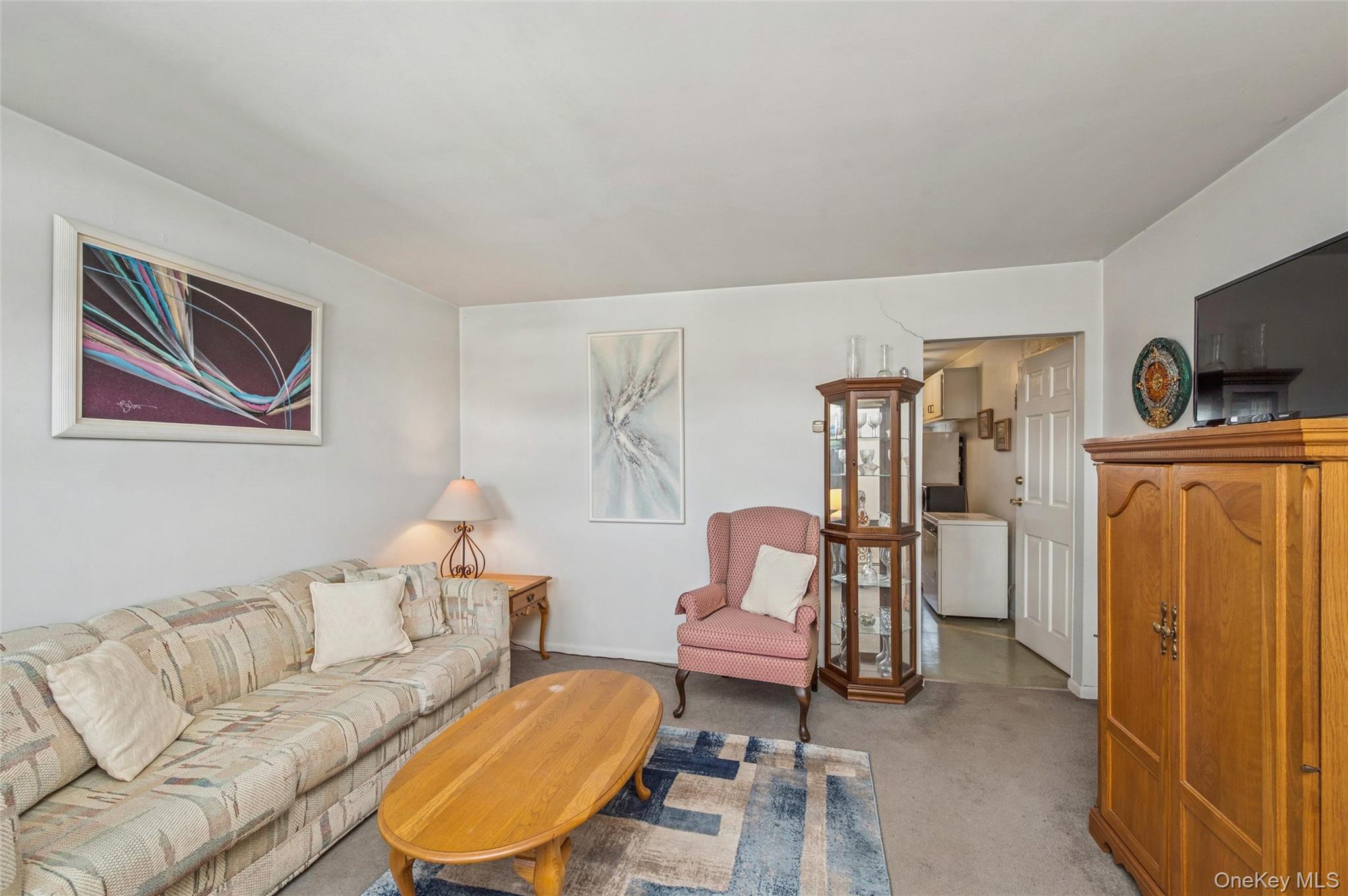 #5 photo, 2537 Jerusalem Avenue, מחוז נסאו North Bellmore , NY 11710