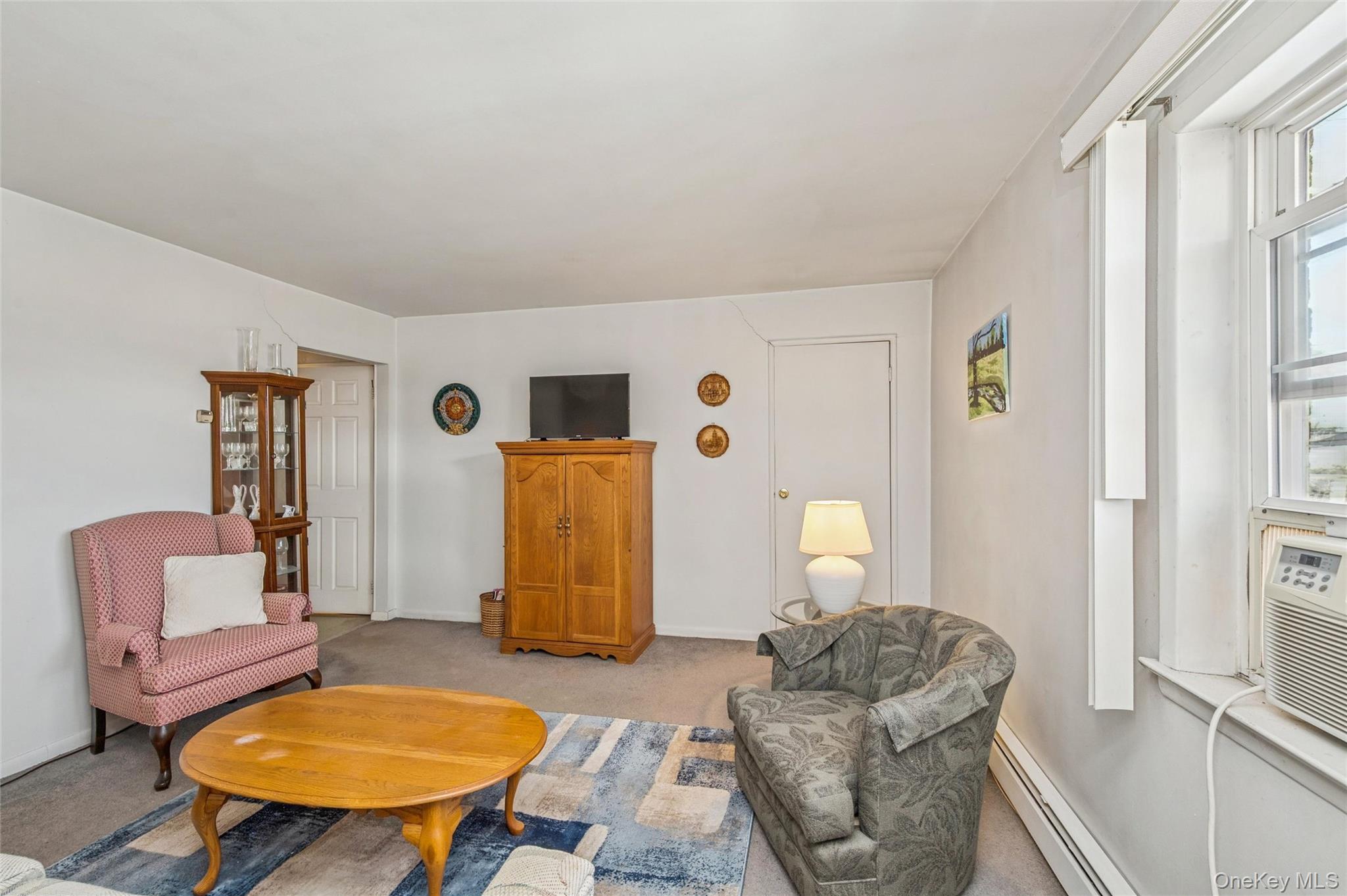 #7 photo, 2537 Jerusalem Avenue, מחוז נסאו North Bellmore , NY 11710