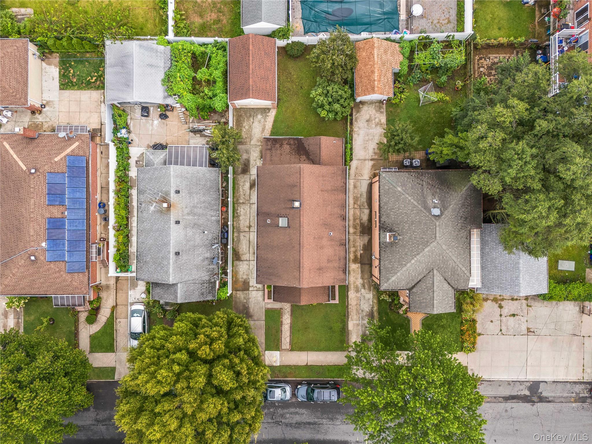 #7 photo, 8343 261st Street, Floral Park , NY 11004