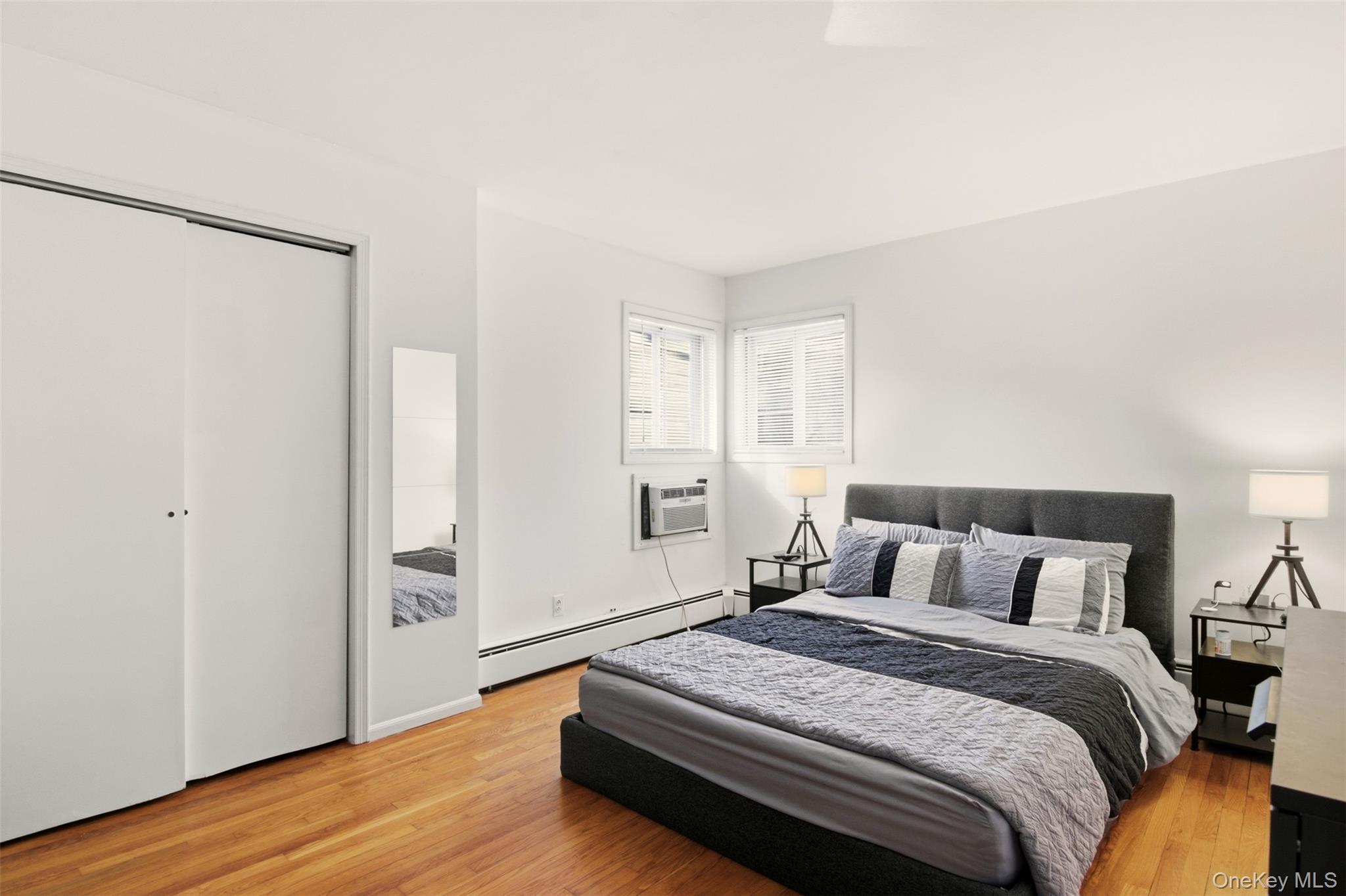 #7 photo, 26 Clarendon Street, Dix Hills , NY 11746