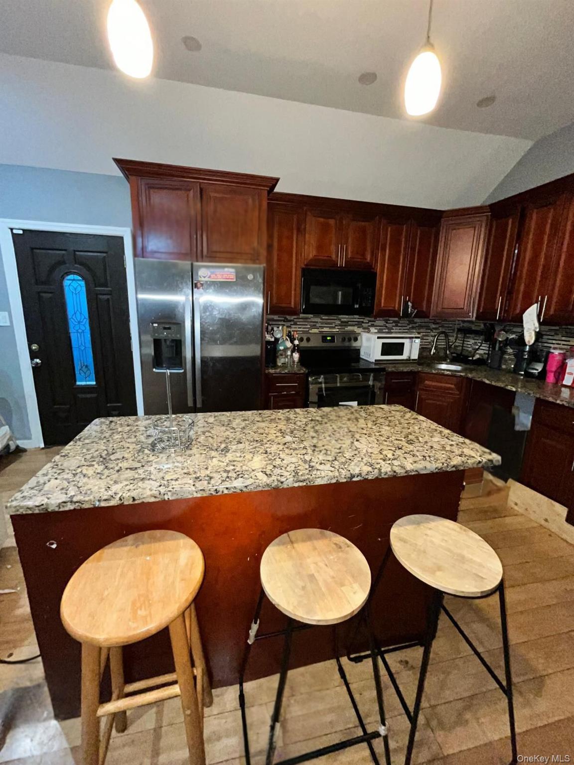 #1 photo, 1054 E 82nd Street, הברונקס Brooklyn , NY 11236