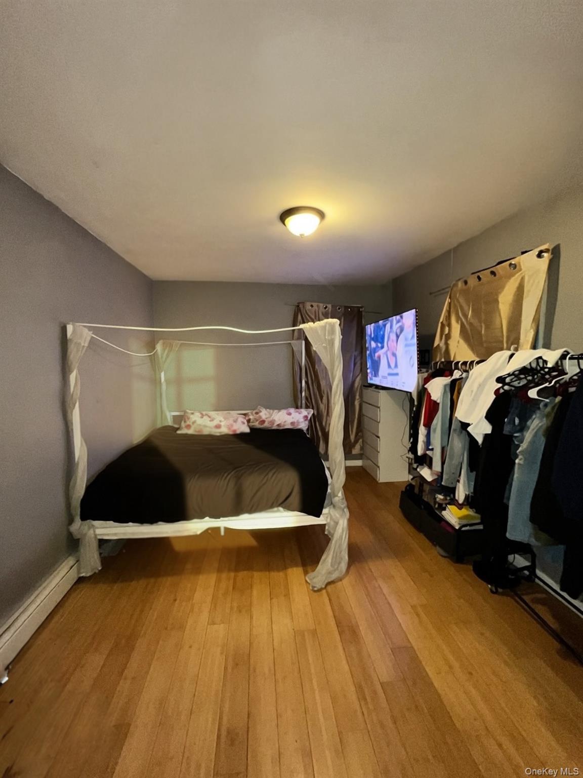 #4 photo, 1054 E 82nd Street, הברונקס Brooklyn , NY 11236