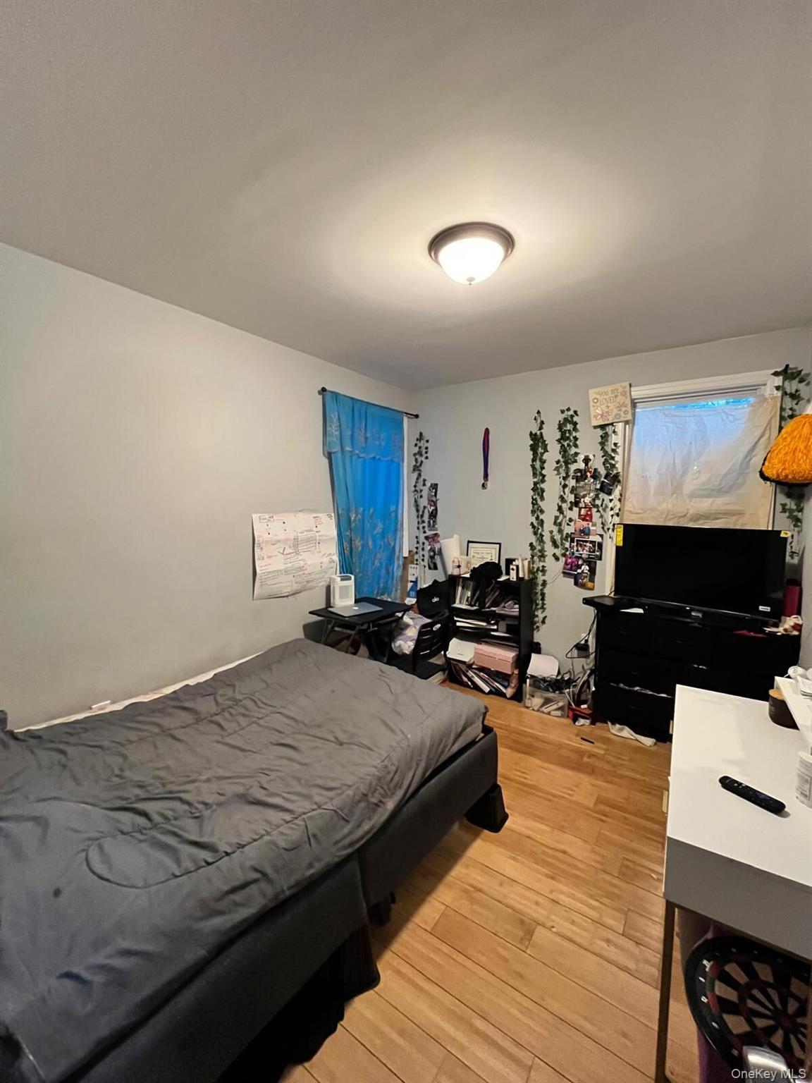 #5 photo, 1054 E 82nd Street, הברונקס Brooklyn , NY 11236