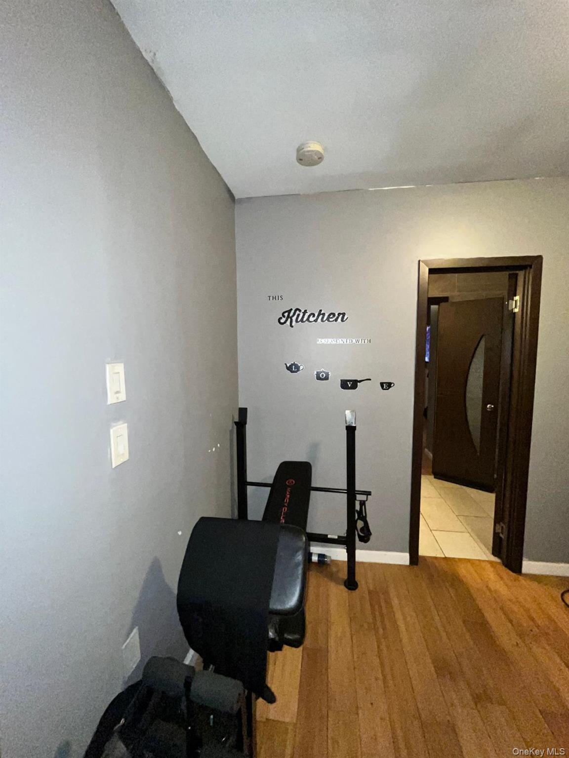 #9 photo, 1054 E 82nd Street, הברונקס Brooklyn , NY 11236