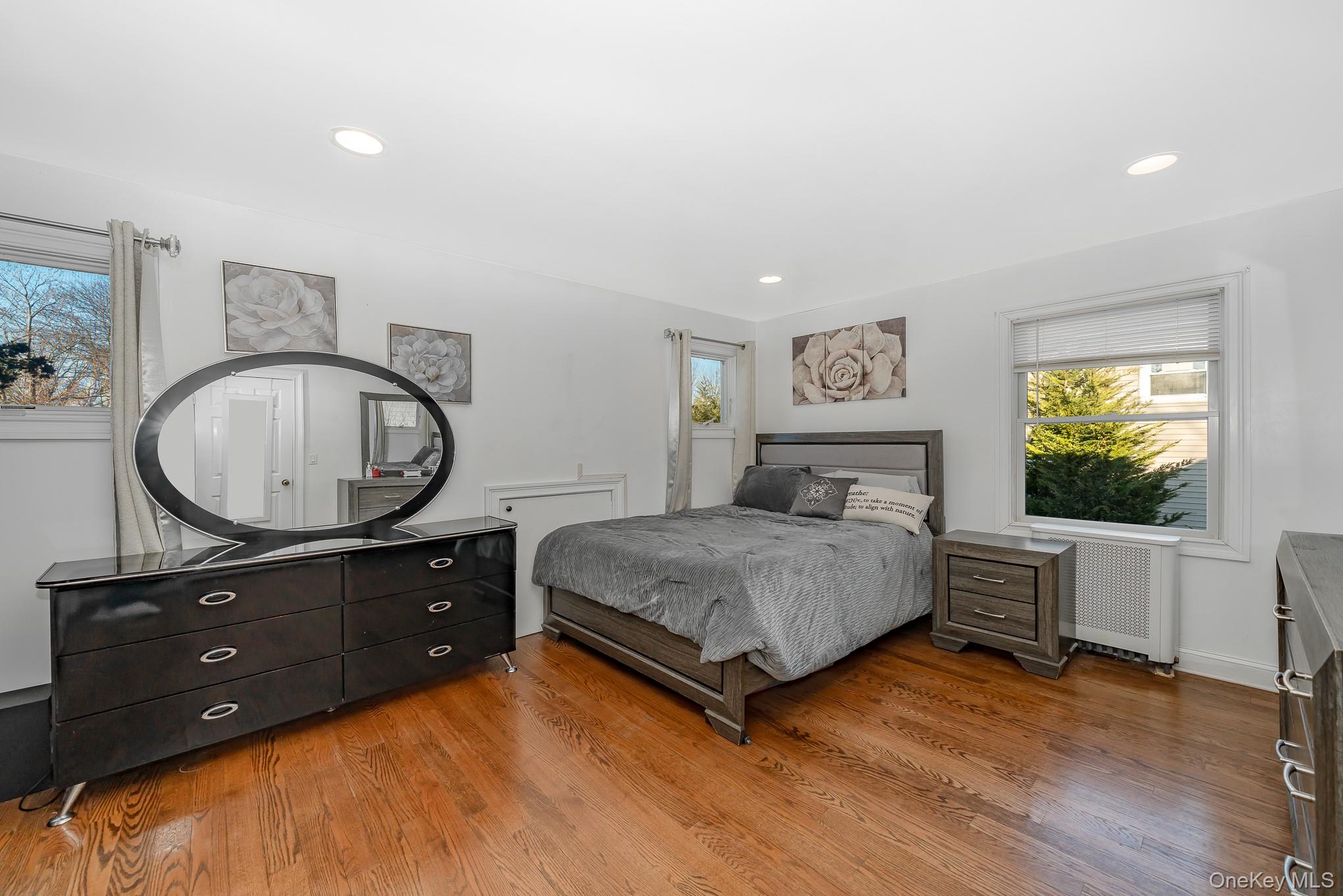 #12 photo, 25 Old Mill Road, 長島 Merrick , NY 11566