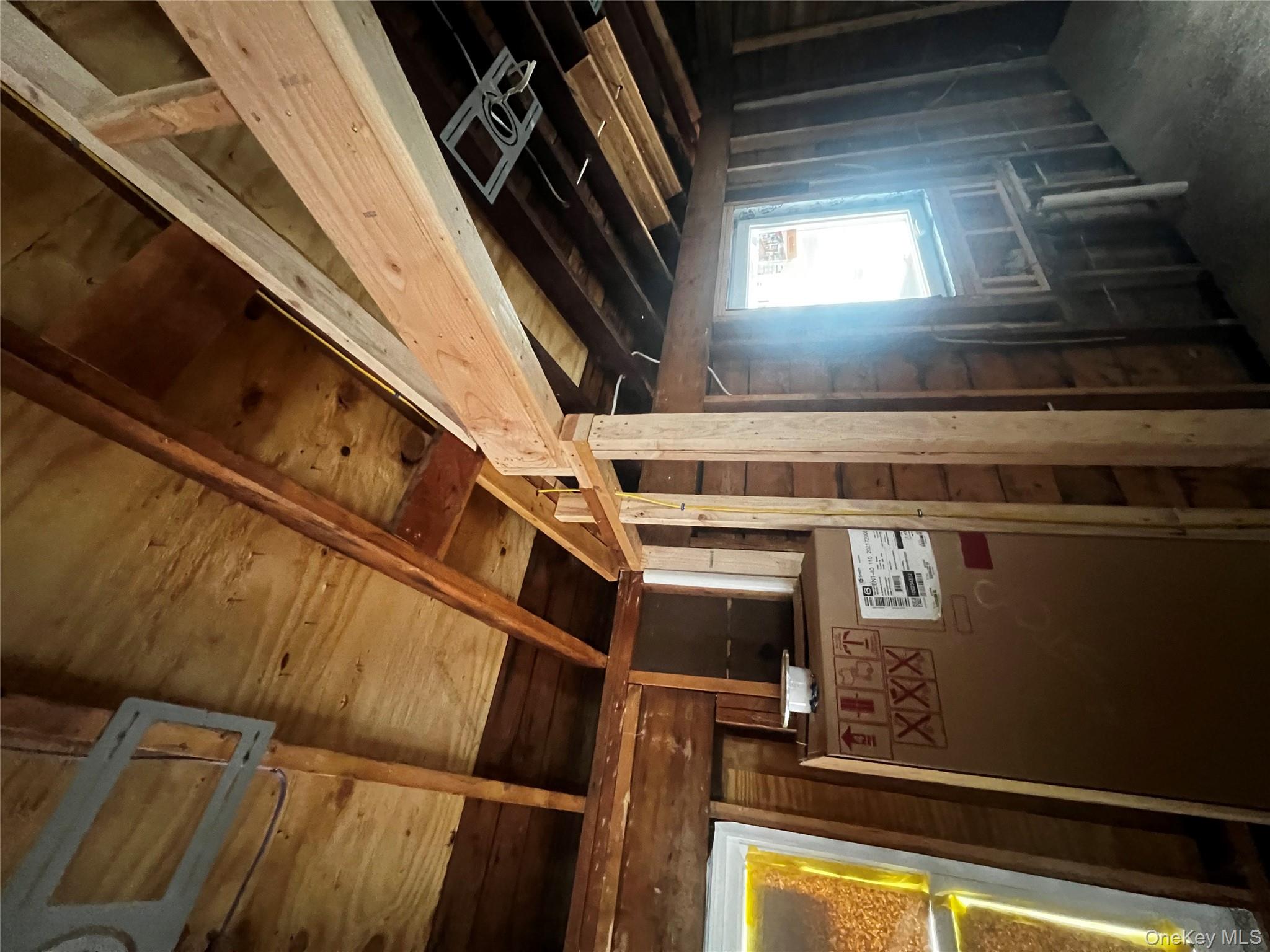 #13 photo, 547 Taylor Avenue, 롱 아일랜드 East Patchogue , NY 11772