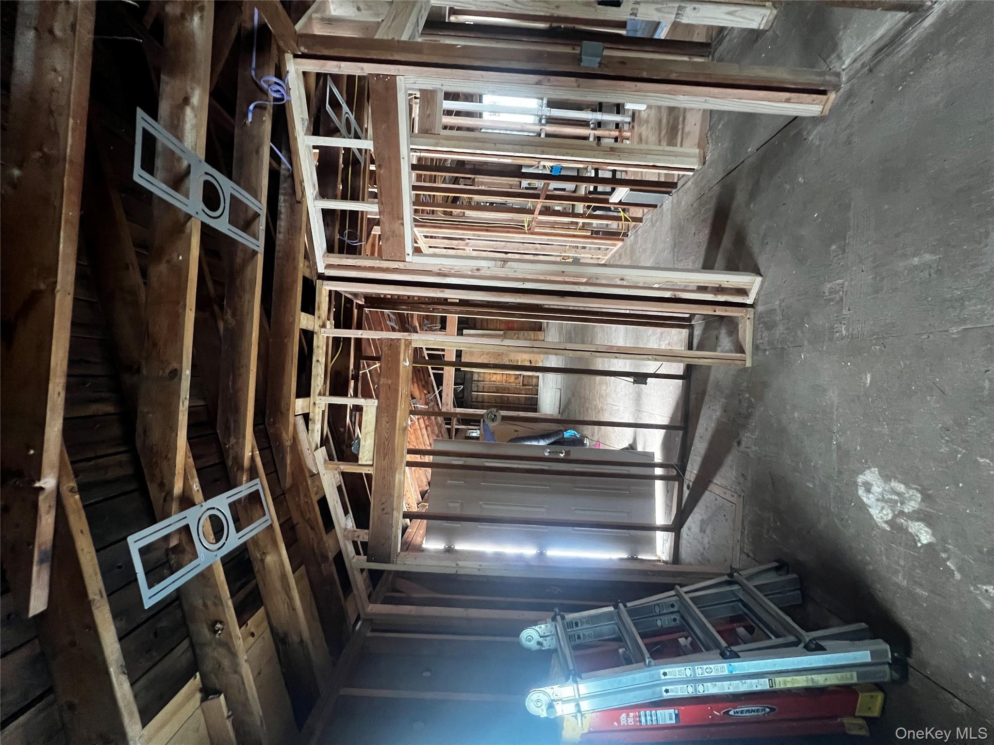 #16 photo, 547 Taylor Avenue, 롱 아일랜드 East Patchogue , NY 11772