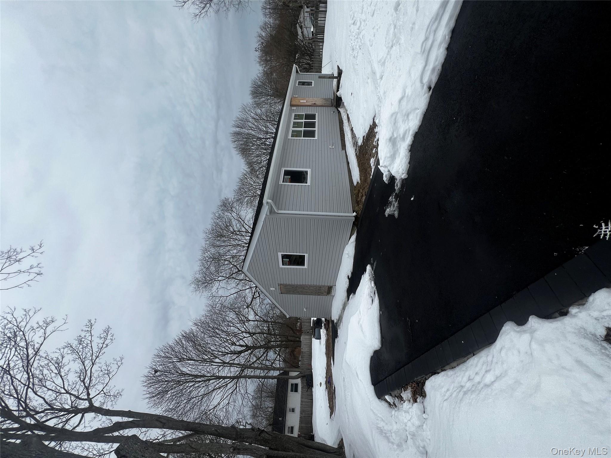 #3 photo, 547 Taylor Avenue, 롱 아일랜드 East Patchogue , NY 11772