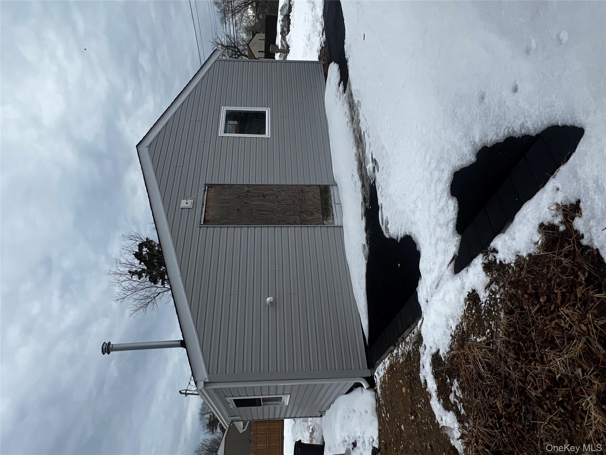 #4 photo, 547 Taylor Avenue, 롱 아일랜드 East Patchogue , NY 11772