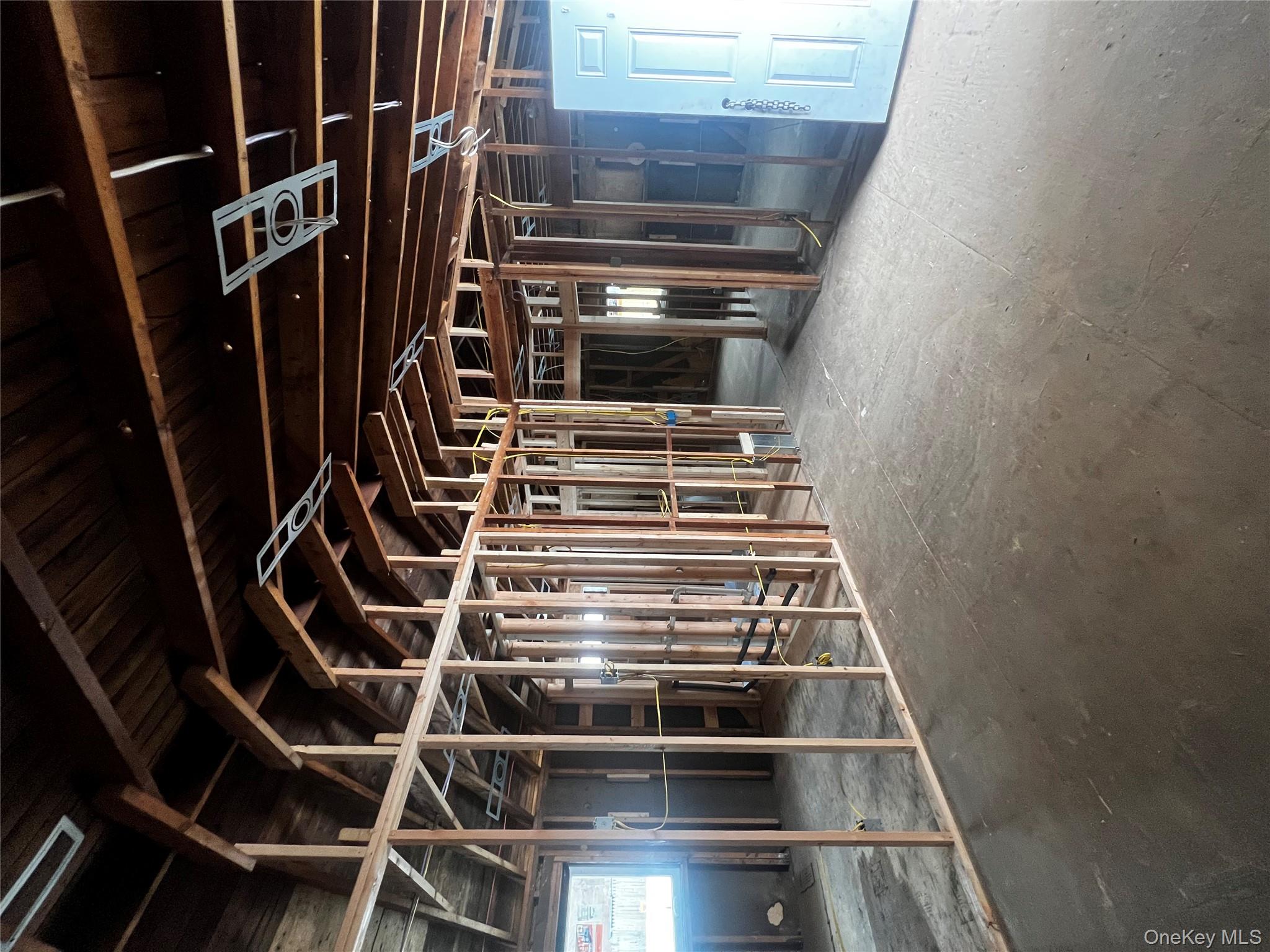 #7 photo, 547 Taylor Avenue, 롱 아일랜드 East Patchogue , NY 11772