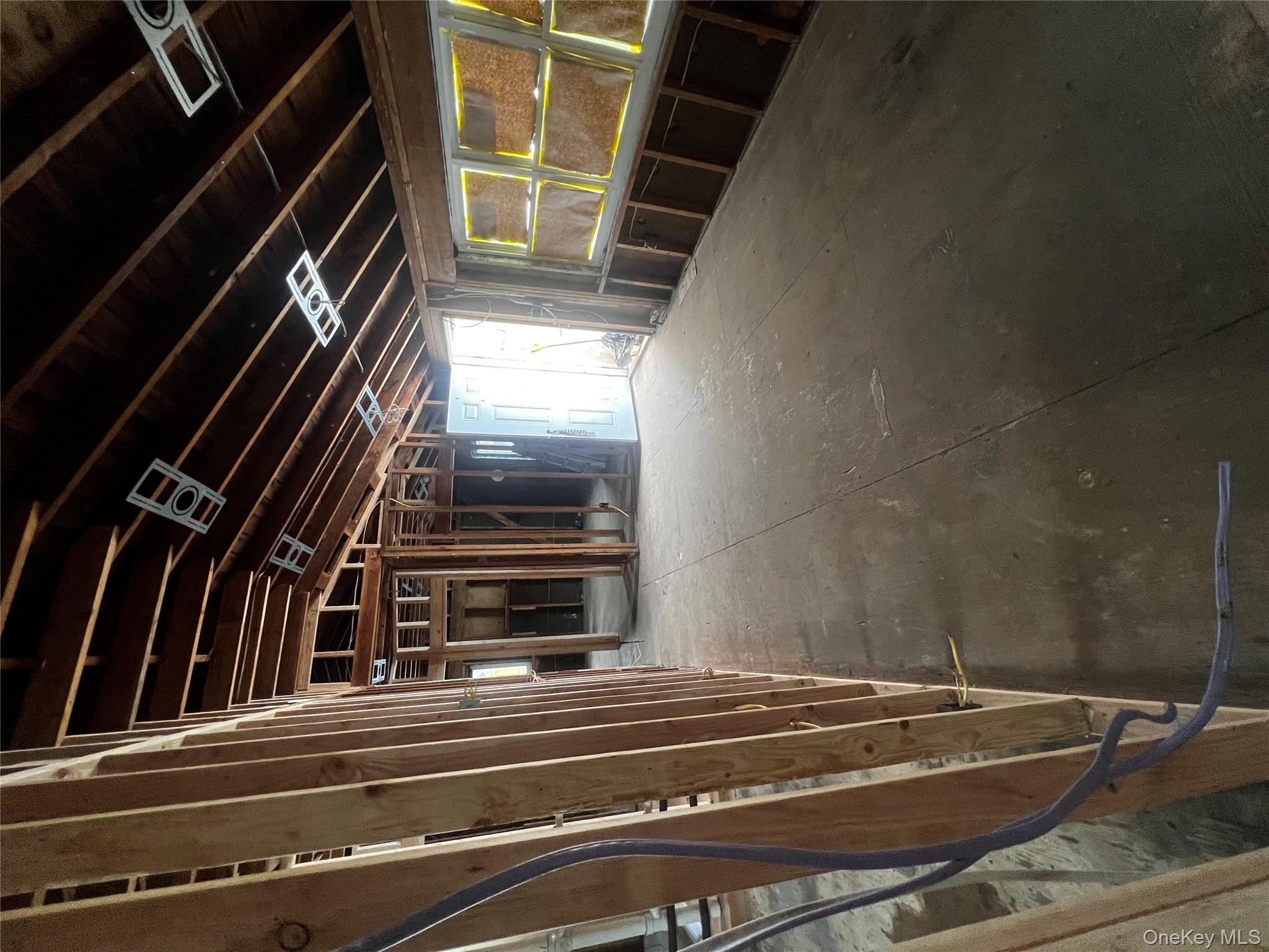 #8 photo, 547 Taylor Avenue, 롱 아일랜드 East Patchogue , NY 11772