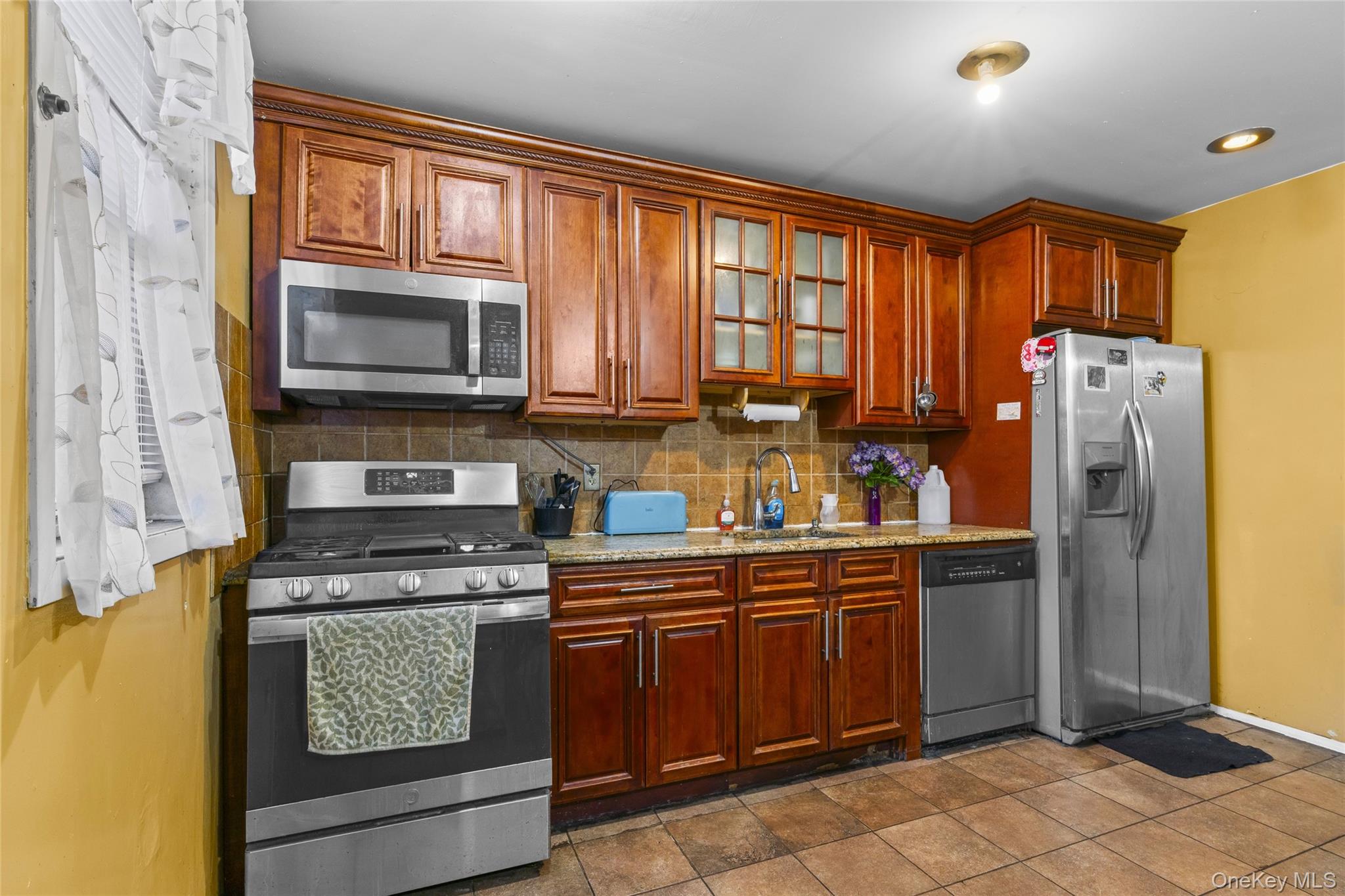 #6 photo, 525 Alabama Avenue, Brooklyn , NY 11207