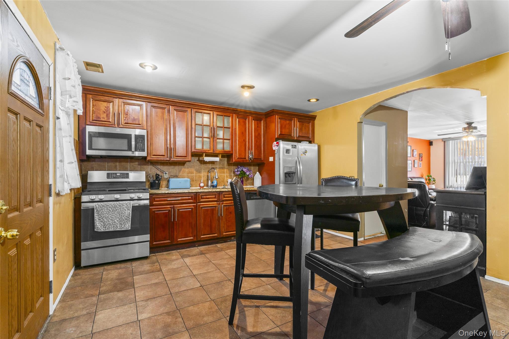 #7 photo, 525 Alabama Avenue, Brooklyn , NY 11207