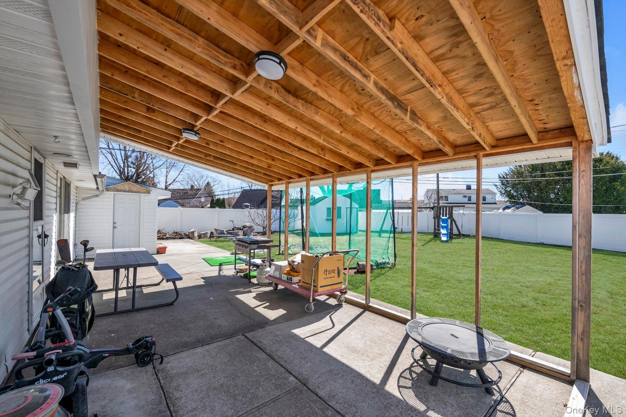 #17 photo, 4 Carriage Lane, ナッソー郡 Levittown , NY 11756