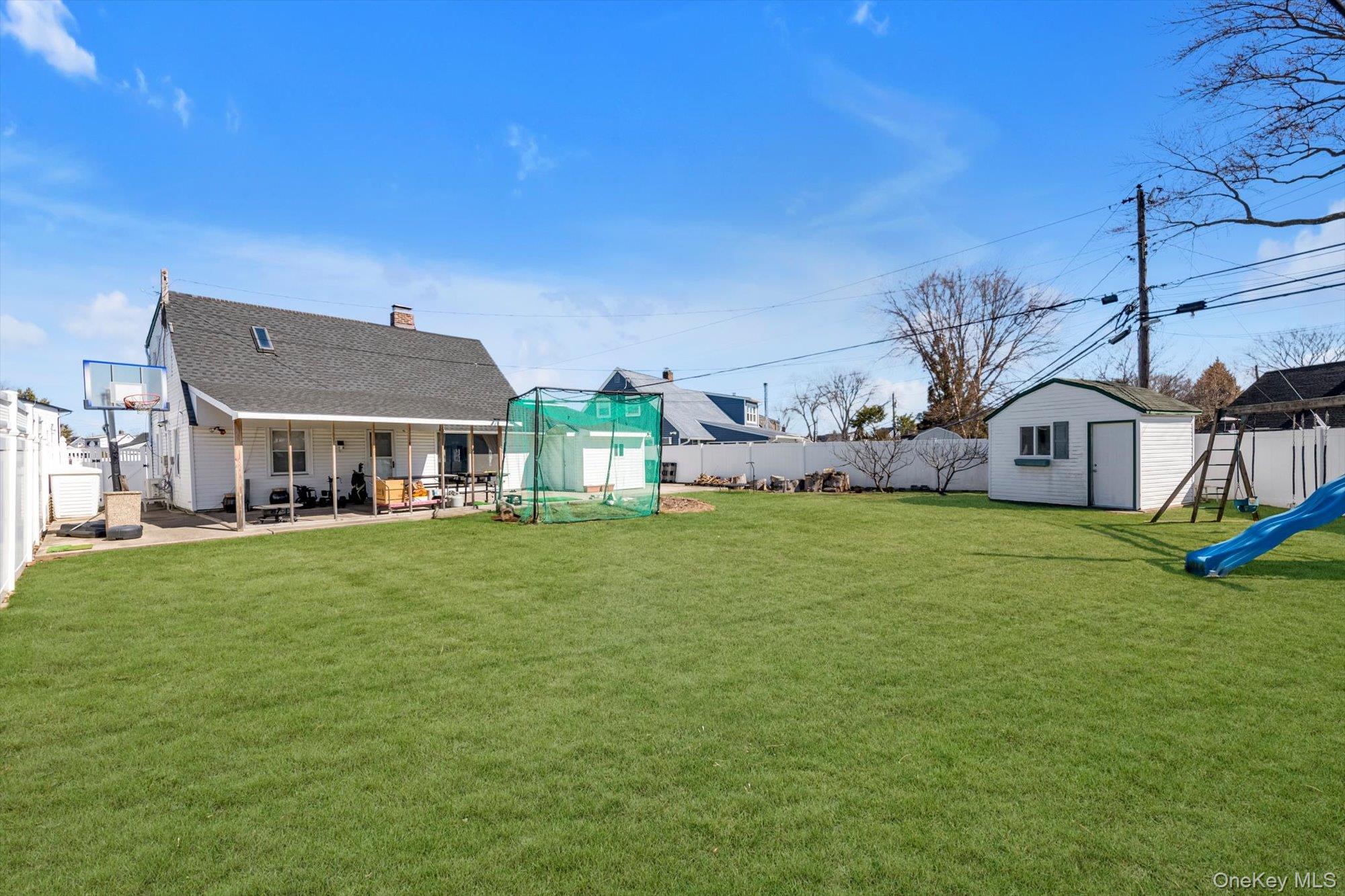 #19 photo, 4 Carriage Lane, ナッソー郡 Levittown , NY 11756