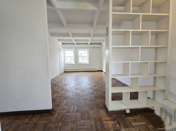 #5 photo, 144-37 Grand Central Parkway, Briarwood , NY 11435