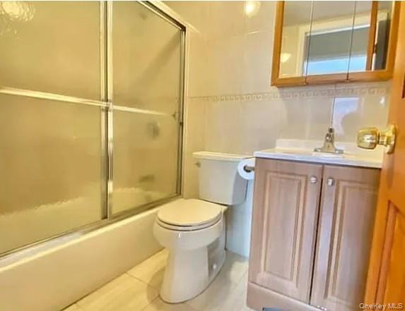 #8 photo, 4033 191st Street, Flushing , NY 11358